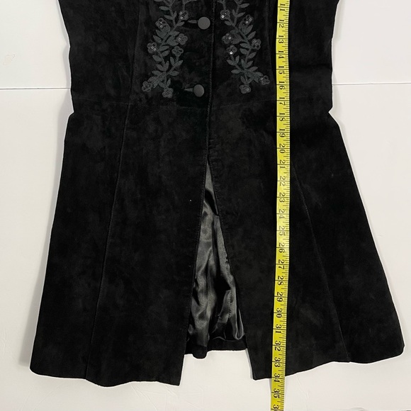 Scully Black Suede Coat with Floral Embroidery. 8 - Picture 5 of 7